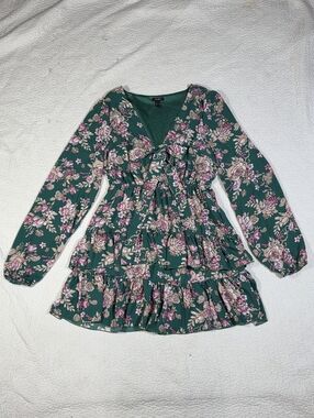 Forever 21 Green Tiered Long Sleeve Floral Mini Dress